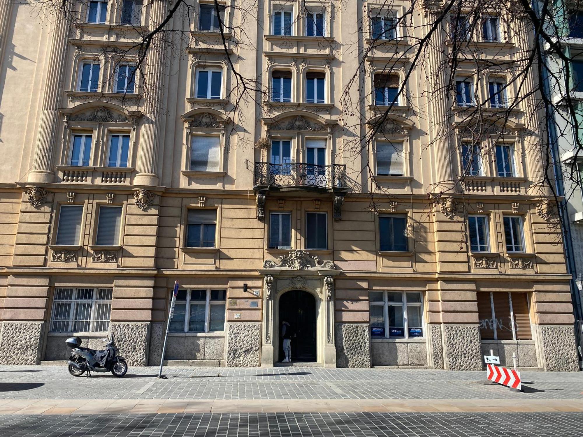 Chain Bridge Apartment Budapest