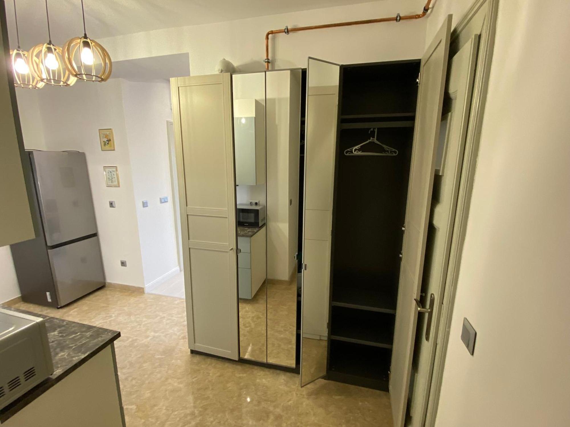 Chain Bridge Apartment