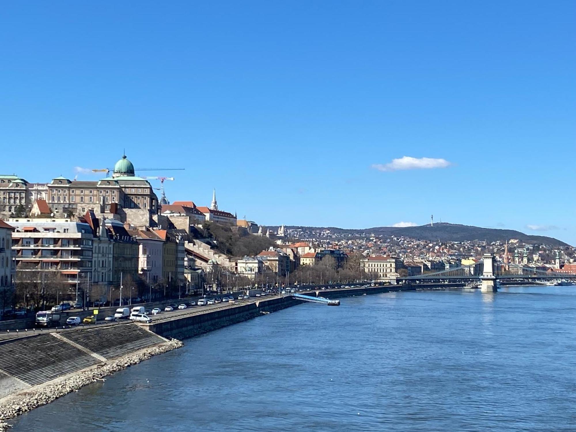 Apartment Chain Bridge Budapest